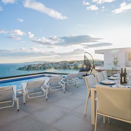 Holiday Home Olive Exclusive - 8 People, Heated Pool, Okrug Gornji, Sea View Trogir Zewnętrze zdjęcie