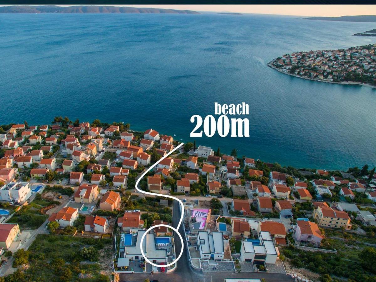 Holiday Home Olive Exclusive - 8 People, Heated Pool, Okrug Gornji, Sea View Trogir Zewnętrze zdjęcie
