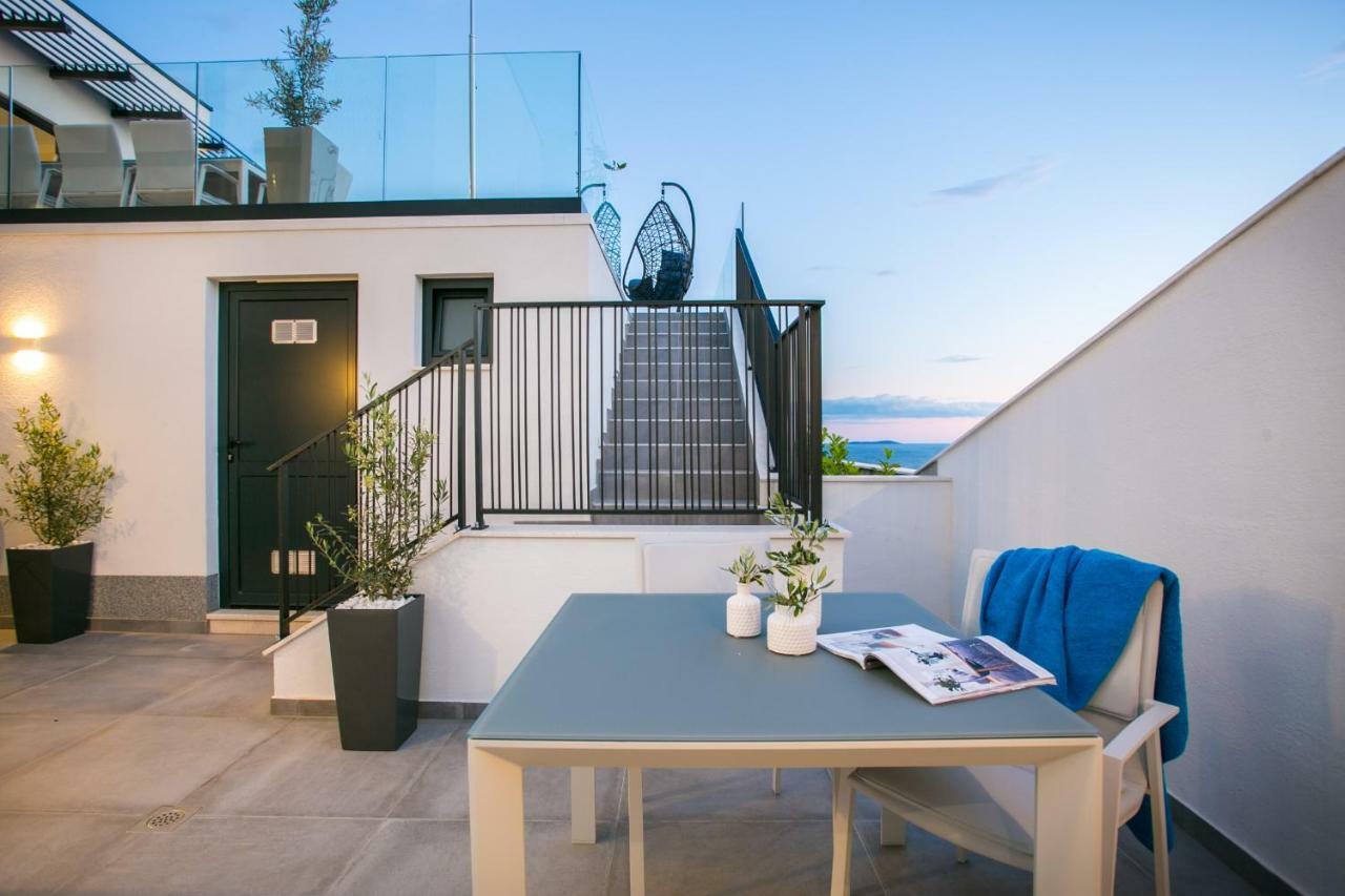 Holiday Home Olive Exclusive - 8 People, Heated Pool, Okrug Gornji, Sea View Trogir Zewnętrze zdjęcie