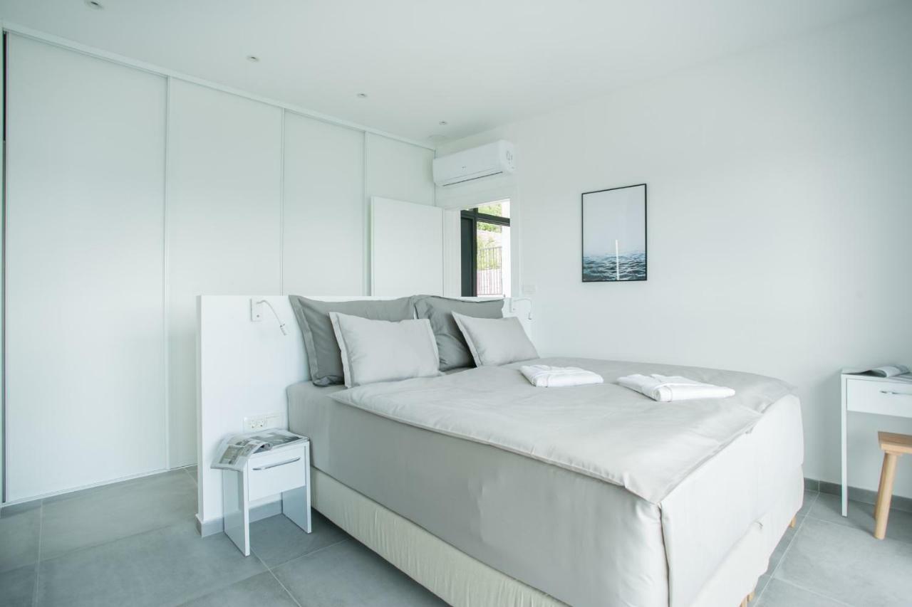 Holiday Home Olive Exclusive - 8 People, Heated Pool, Okrug Gornji, Sea View Trogir Zewnętrze zdjęcie