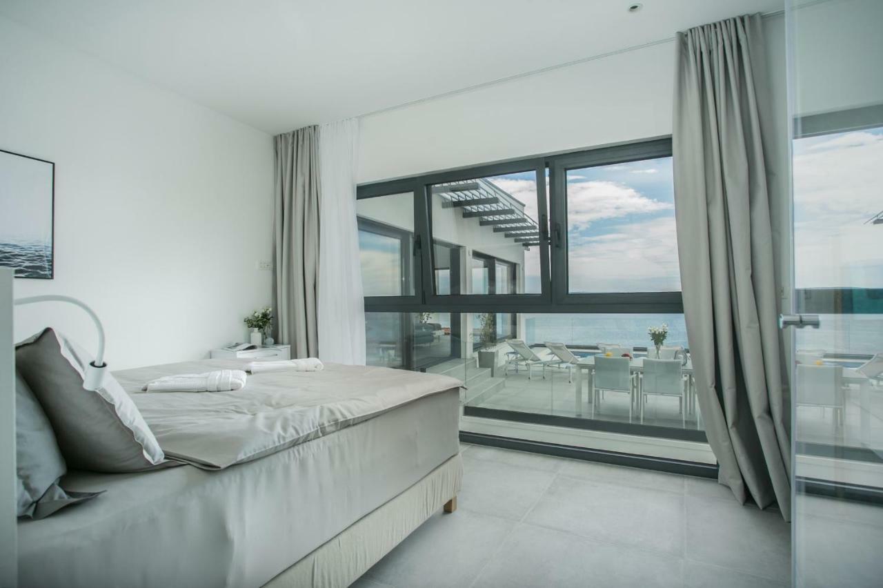 Holiday Home Olive Exclusive - 8 People, Heated Pool, Okrug Gornji, Sea View Trogir Zewnętrze zdjęcie