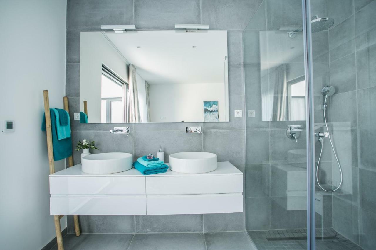 Holiday Home Olive Exclusive - 8 People, Heated Pool, Okrug Gornji, Sea View Trogir Zewnętrze zdjęcie