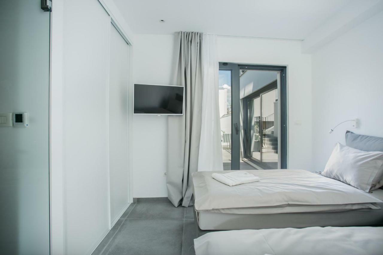Holiday Home Olive Exclusive - 8 People, Heated Pool, Okrug Gornji, Sea View Trogir Zewnętrze zdjęcie