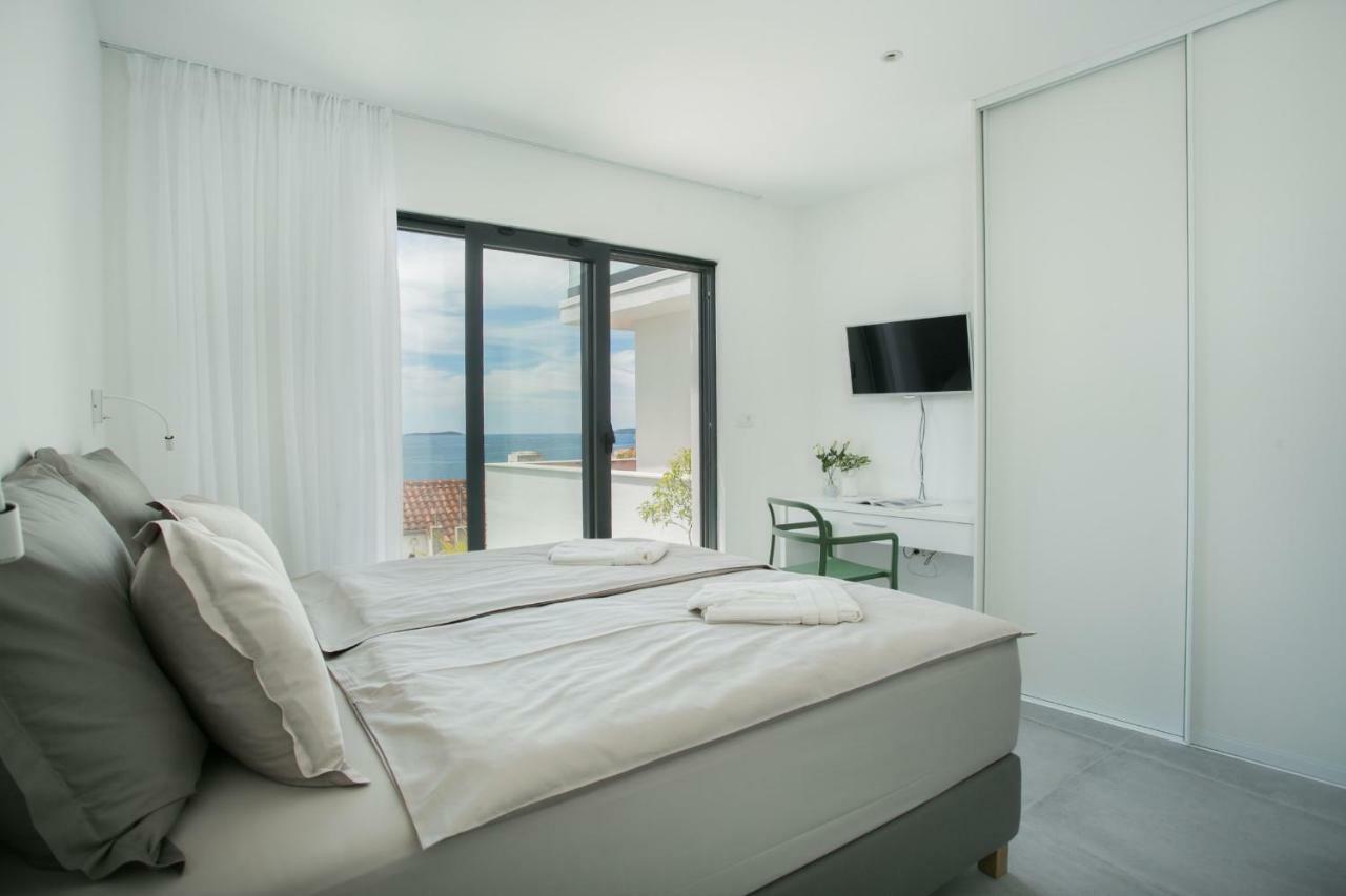 Holiday Home Olive Exclusive - 8 People, Heated Pool, Okrug Gornji, Sea View Trogir Zewnętrze zdjęcie