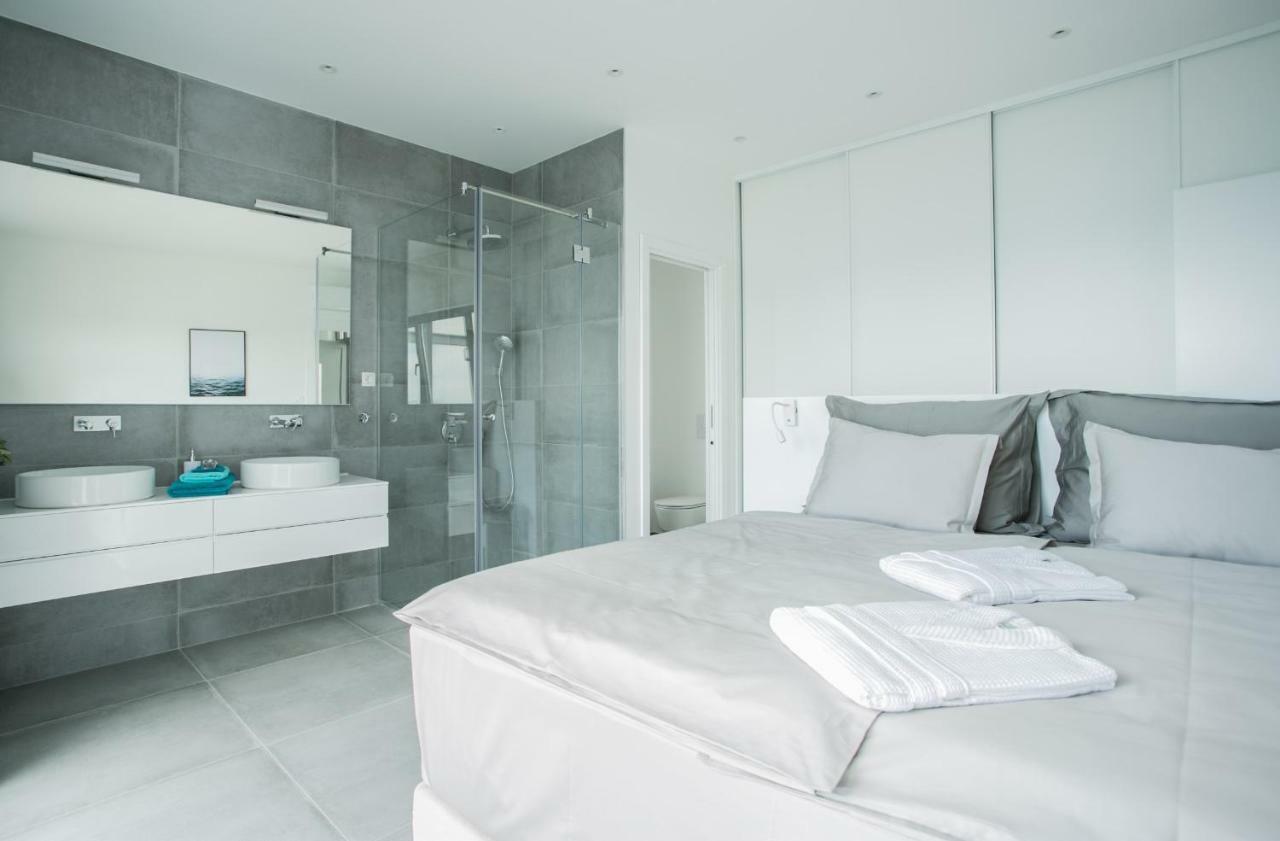 Holiday Home Olive Exclusive - 8 People, Heated Pool, Okrug Gornji, Sea View Trogir Zewnętrze zdjęcie