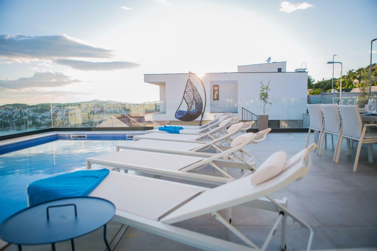 Holiday Home Olive Exclusive - 8 People, Heated Pool, Okrug Gornji, Sea View Trogir Zewnętrze zdjęcie