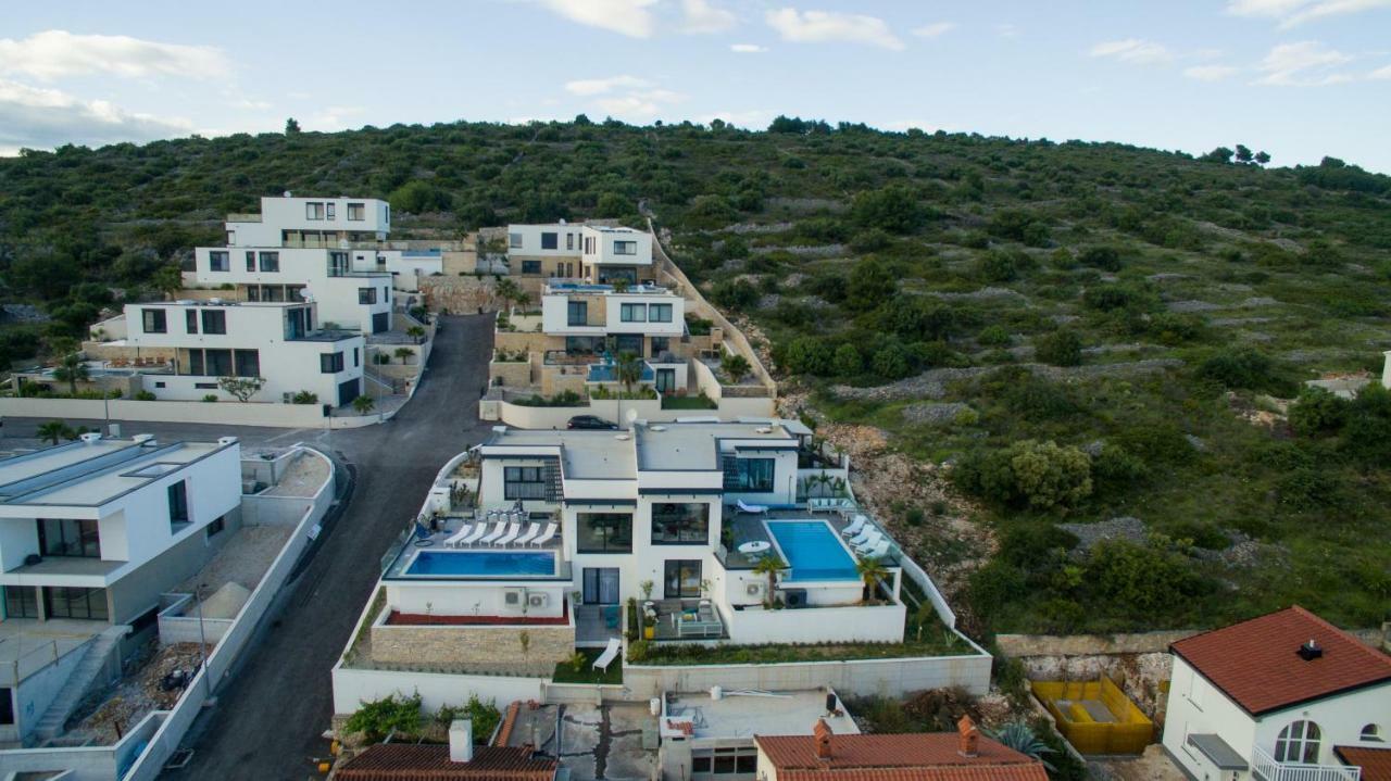 Holiday Home Olive Exclusive - 8 People, Heated Pool, Okrug Gornji, Sea View Trogir Zewnętrze zdjęcie